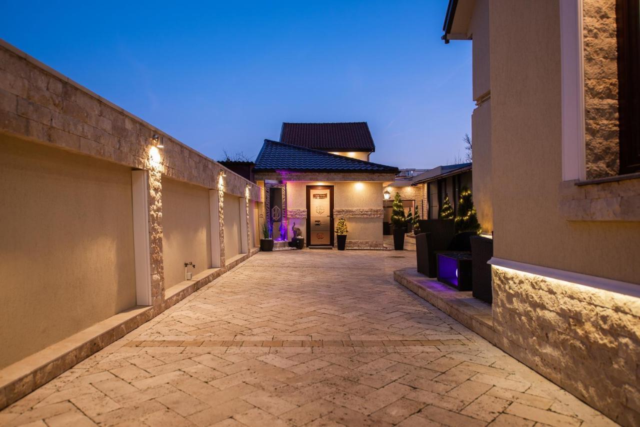 אראד H & V Residence - Split Level Apartment מראה חיצוני תמונה