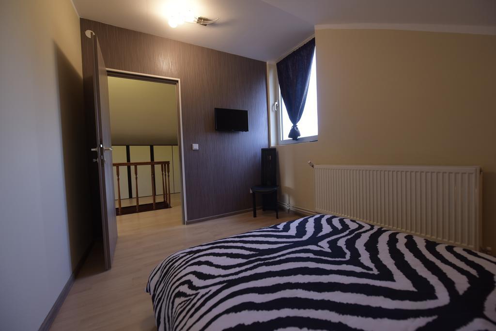 אראד H & V Residence - Split Level Apartment מראה חיצוני תמונה